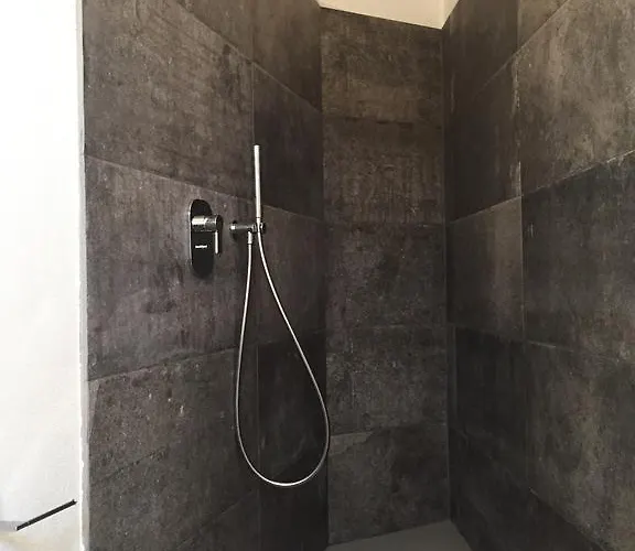 Indipendente Appartamento *